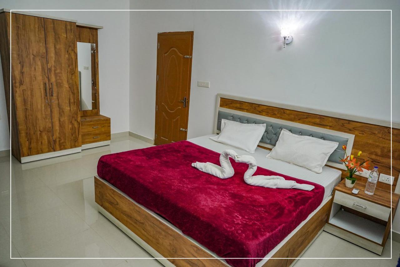 Mj Royal Villas Athirapilly Athirappilly Dış mekan fotoğraf